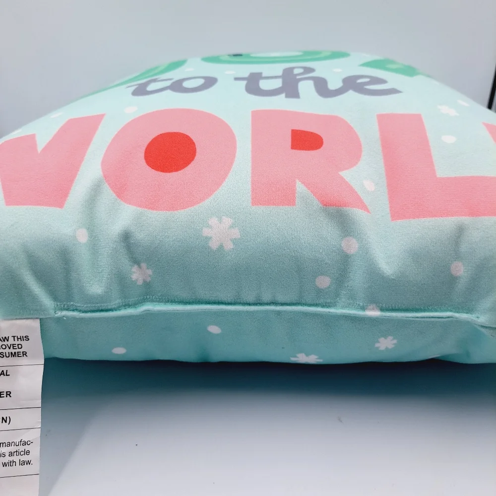 Peanuts Snoopy Joy To The World Holiday Pillow Festive Decor Size 18x18
